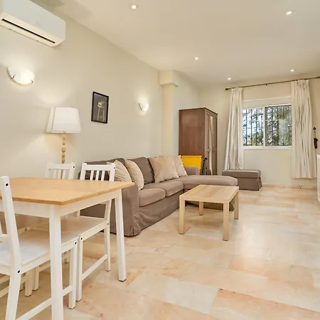 Apartment Poolside Nerja