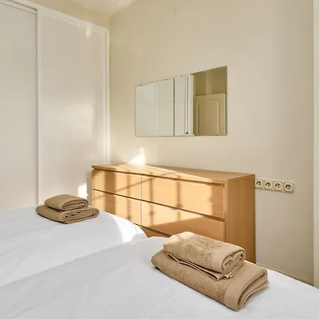 Poolside Apartamento *