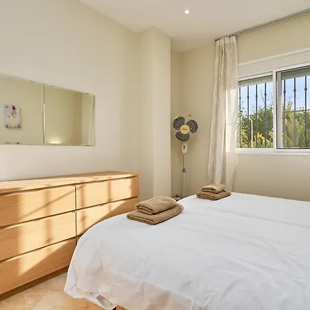 Apartamento Poolside