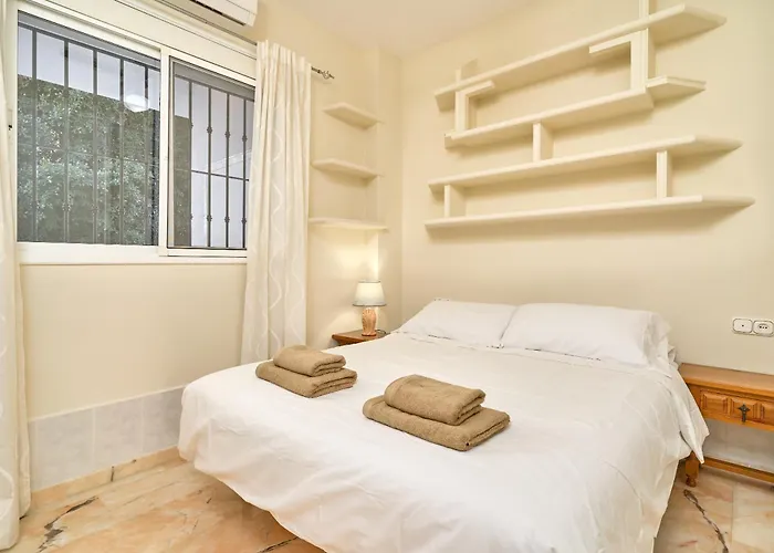 Poolside Apartment Nerja