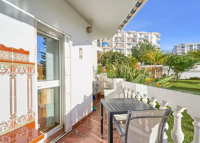 Poolside Appartement Nerja