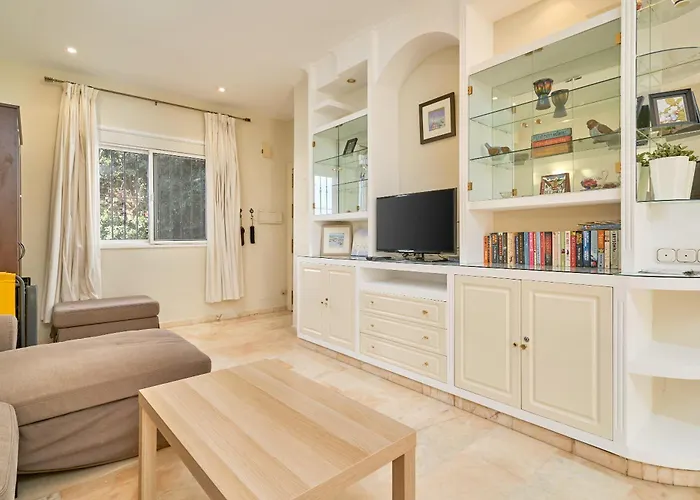 Apartment Poolside Nerja